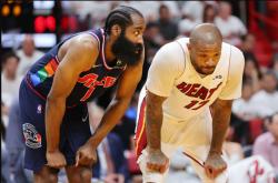 乐竟官网 -勒沃库森迎意大利杯关键赛，集结日复出首秀，压力陡增，心理建设被强调的简单介绍