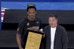 乐竟体育 -广厦男篮训练开放日，清晨临场应变引欢呼，意大利杯在即，轮换策略成焦点 